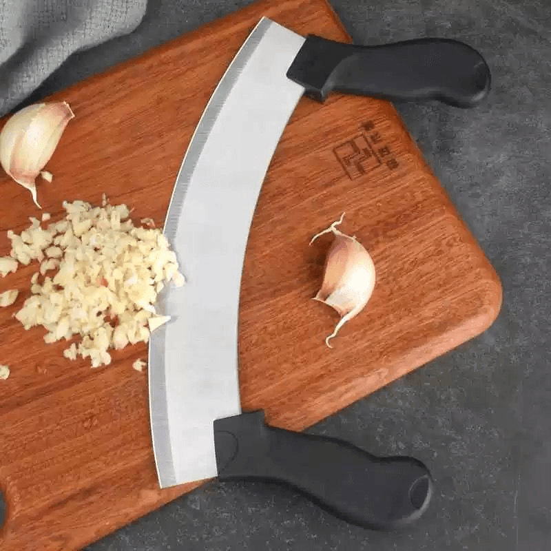 Half Moon Knife Garlic Cutter | قطاعة ثوم نصف دائرية